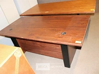 Houten bureel - afbeelding 1 van  2