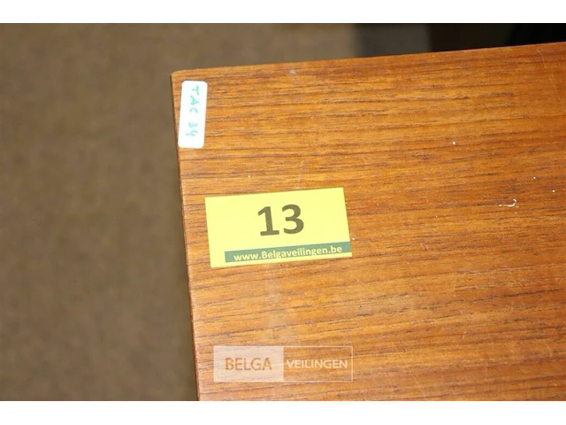 Houten bureel - afbeelding 2 van  2