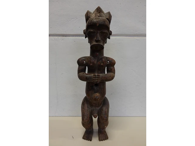 Houten byeri figuur - afbeelding 1 van  5