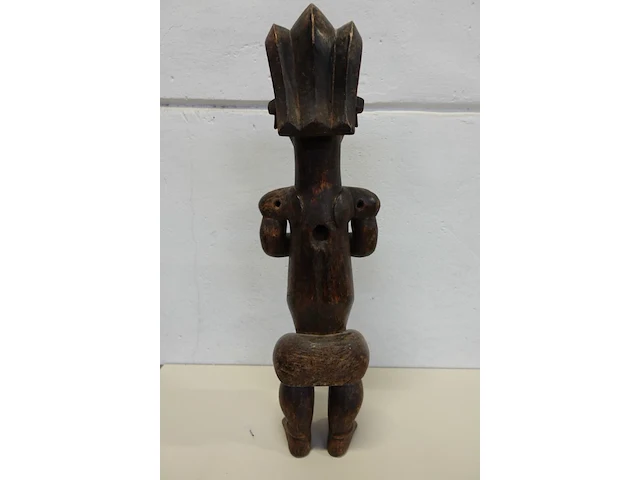 Houten byeri figuur - afbeelding 3 van  5