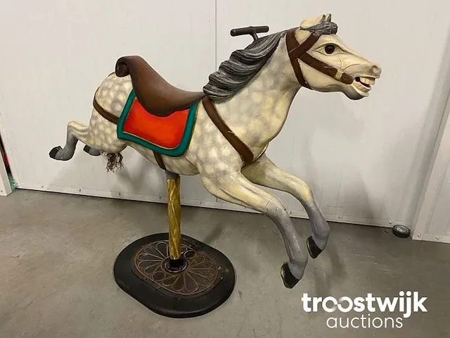Houten carrousel paard - afbeelding 1 van  5