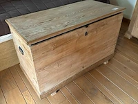 Houten dekenkoffer - afbeelding 1 van  2