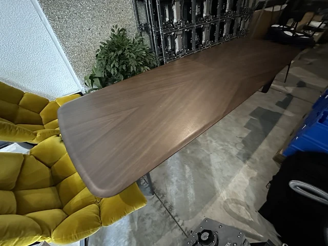 Houten design tafel - afbeelding 1 van  3