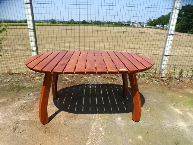 Houten design tuintafel - afbeelding 1 van  4