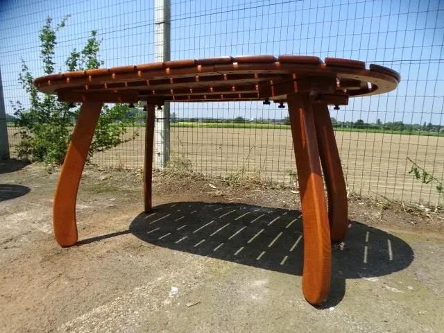 Houten design tuintafel - afbeelding 4 van  4