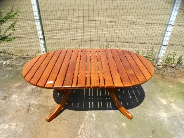 Houten design tuintafel - afbeelding 2 van  4