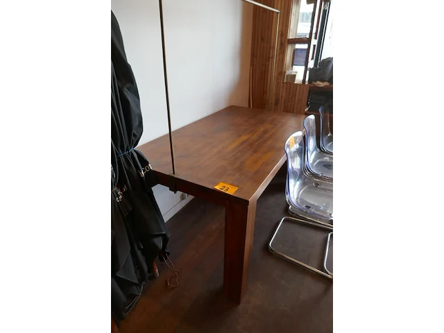 Houten eetkamer tafel - afbeelding 1 van  4