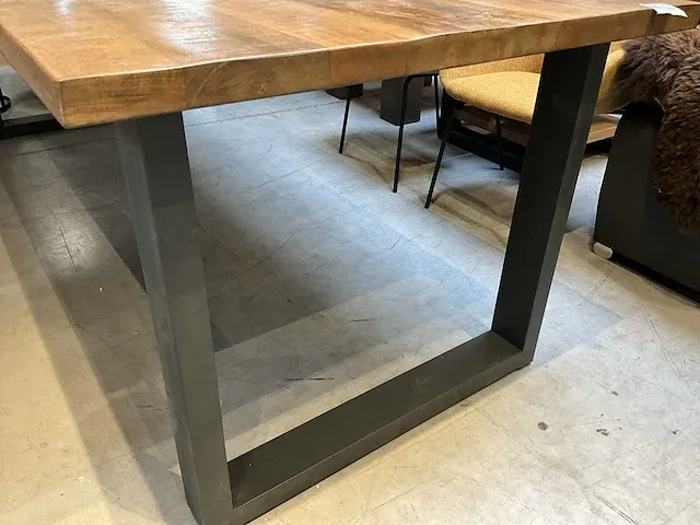 Houten eetkamertafel 260x100 - afbeelding 6 van  7