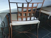 Houten eettafel met ijzeren onderstel ±2,5m met 6 stoelen - afbeelding 2 van  5