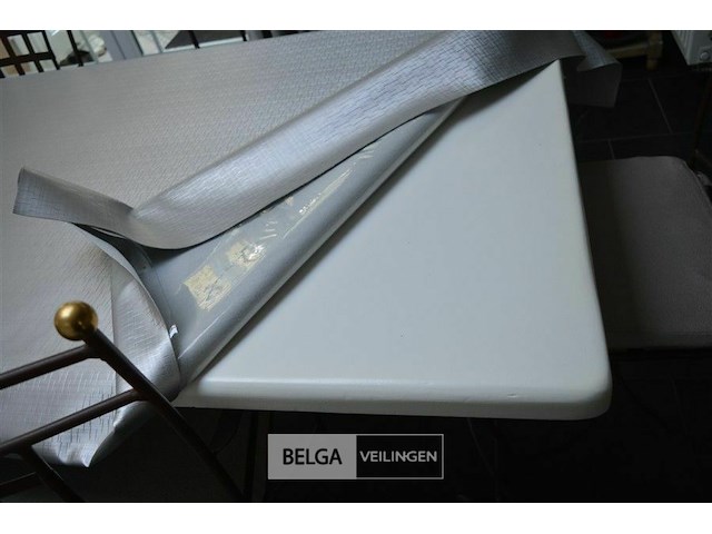 Houten eettafel met ijzeren onderstel ±2,5m met 6 stoelen - afbeelding 5 van  5