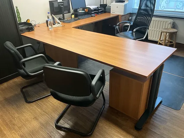 Houten hoekbureau - afbeelding 1 van  13