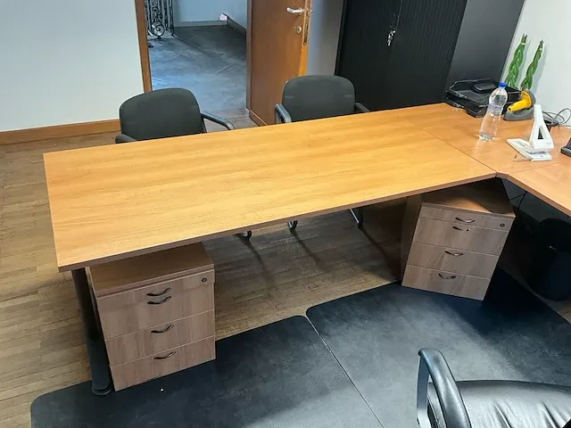 Houten hoekbureau - afbeelding 6 van  13