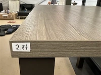 Houten hoge aperotafel met 4 metalen poten - afbeelding 3 van  10