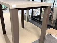 Houten hoge aperotafel met 4 metalen poten - afbeelding 6 van  10