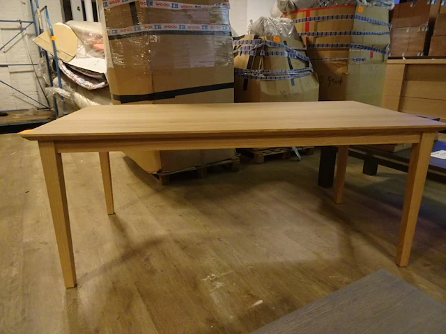 Houten indoor tafel - afbeelding 2 van  2