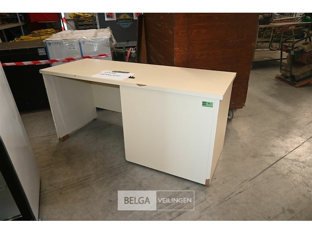 Houten kantoormeubel - afbeelding 1 van  4