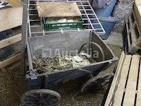 Houten kar en kruiwagen voor decoratie - afbeelding 4 van  6