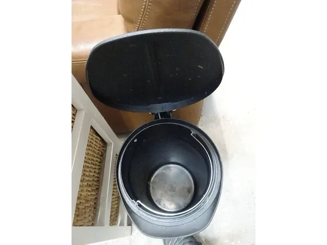 Houten kast + pedaalemmer - afbeelding 5 van  5