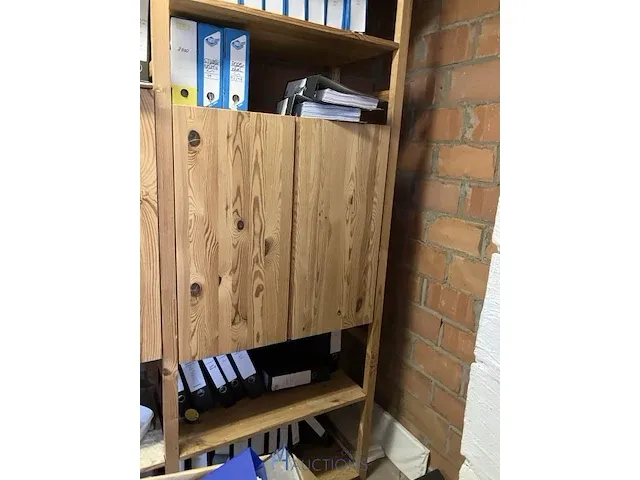Houten kast - afbeelding 1 van  2