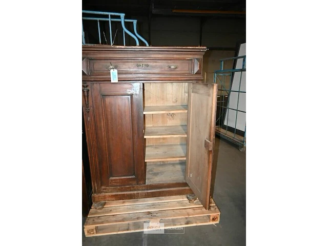 Houten kast - afbeelding 2 van  2