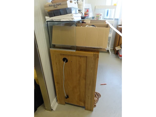 Houten kast - afbeelding 3 van  3