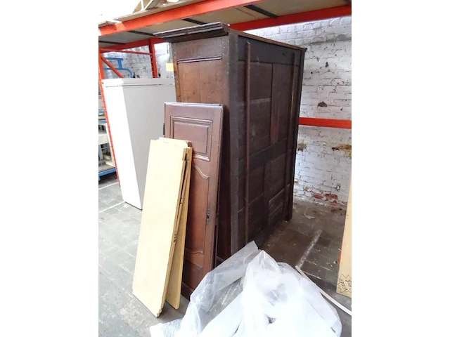Houten kast - afbeelding 2 van  2