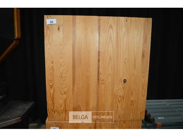 Houten kastje ± 90x83x82 - afbeelding 1 van  6