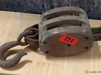 Houten katrol - afbeelding 1 van  1