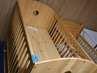 Houten kinderbedje - afbeelding 1 van  1