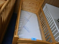 Houten kinderbedje - afbeelding 1 van  1
