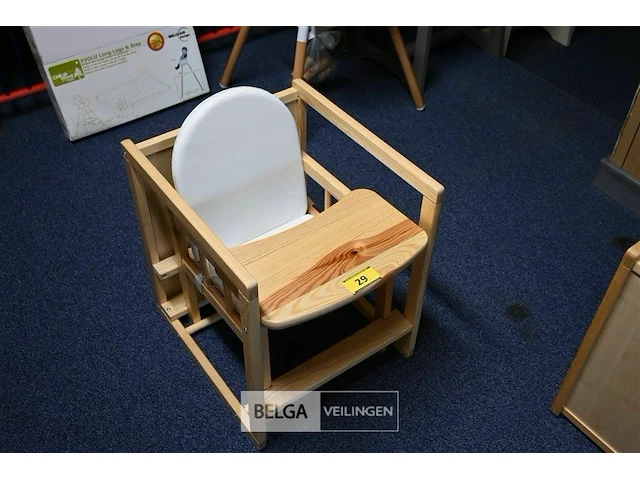 Houten kinderstoel zithoogte 30cm - afbeelding 1 van  3