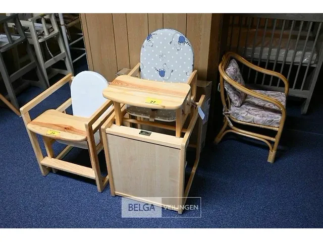 Houten kinderstoel zithoogte 60cm - afbeelding 1 van  3