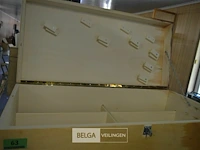 Houten kist met vakken - afbeelding 3 van  4