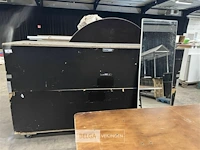 Houten kist op wielen met opplooibare toog - afbeelding 1 van  3