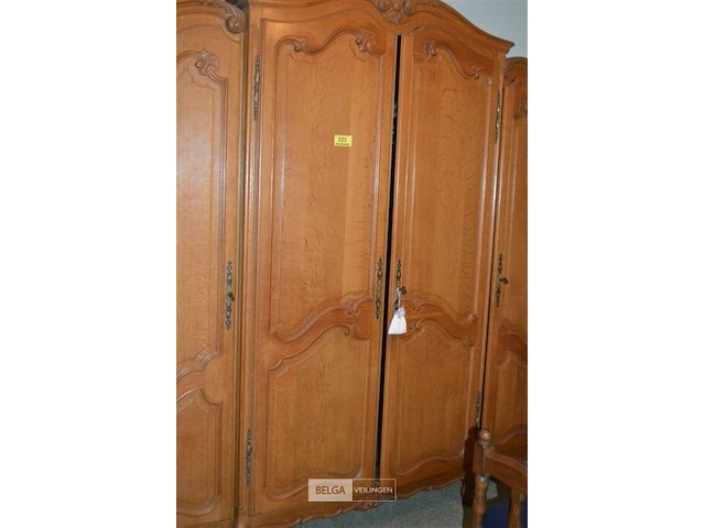 Houten kleerkast 210x220cm - afbeelding 3 van  4