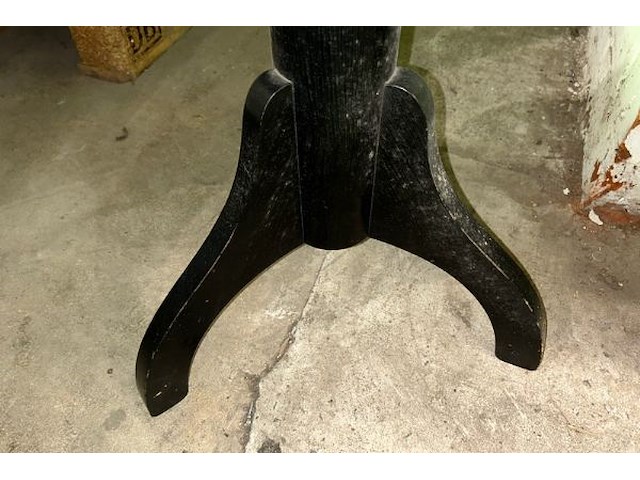 Houten kruk - afbeelding 3 van  4