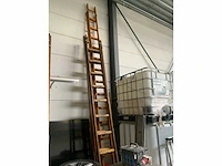 Houten ladder (3x) - afbeelding 2 van  4