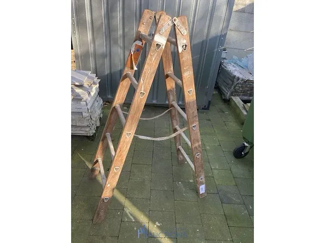 Houten ladder - afbeelding 1 van  3
