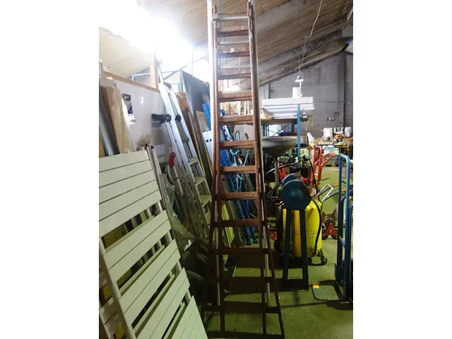 Houten ladder - afbeelding 2 van  2