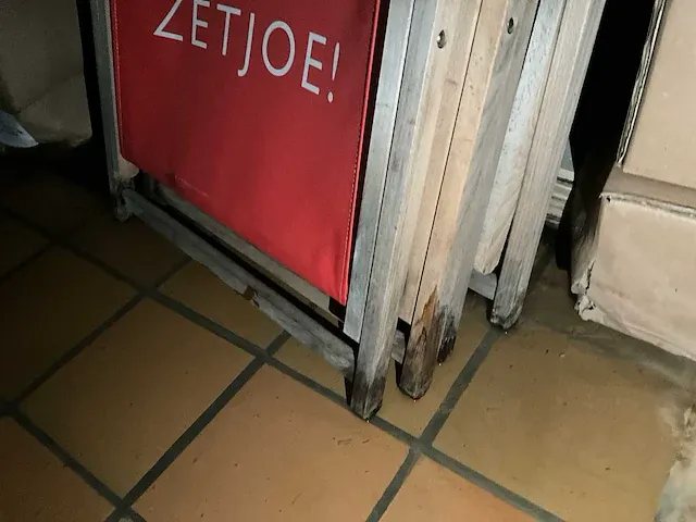 Houten ligstoelen (8x) - afbeelding 2 van  2