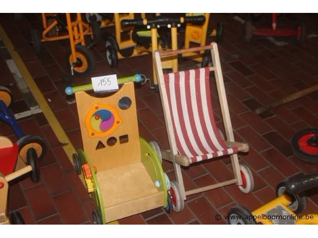 Houten loopwagen plus houten buggy - afbeelding 1 van  1