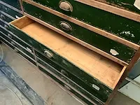 Houten opbergkast van plm. 165 x 35 x 223 cm hoog, vv 36 schuiven - afbeelding 4 van  5