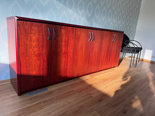 Houten opbergkast - afbeelding 1 van  3