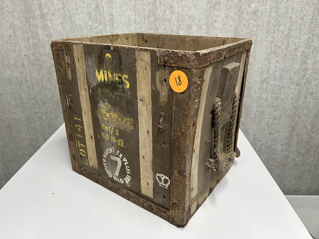 Houten opbergkist mines - afbeelding 1 van  3