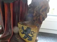 Houten polychroom maria van vlaanderen + tegeltje - afbeelding 4 van  4
