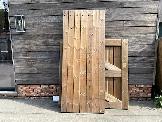 Houten poort 89x214 - afbeelding 1 van  4