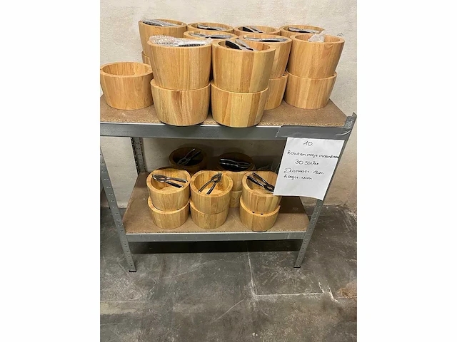 Houten potten met notenkraker (30x) - afbeelding 2 van  3