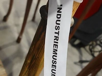 Houten presentatiemeubel - afbeelding 7 van  7