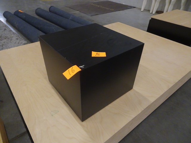 Houten presentatiemeubel - afbeelding 7 van  7