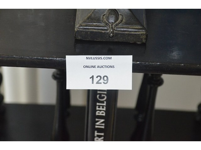 Houten rekje met 4 leggers, 6 sierstukken, schilderij - afbeelding 7 van  11